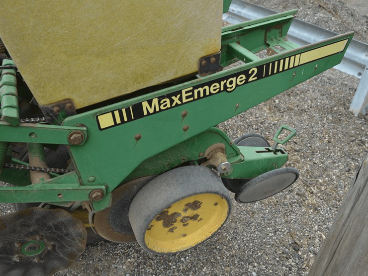 john-deere-7200-image-6