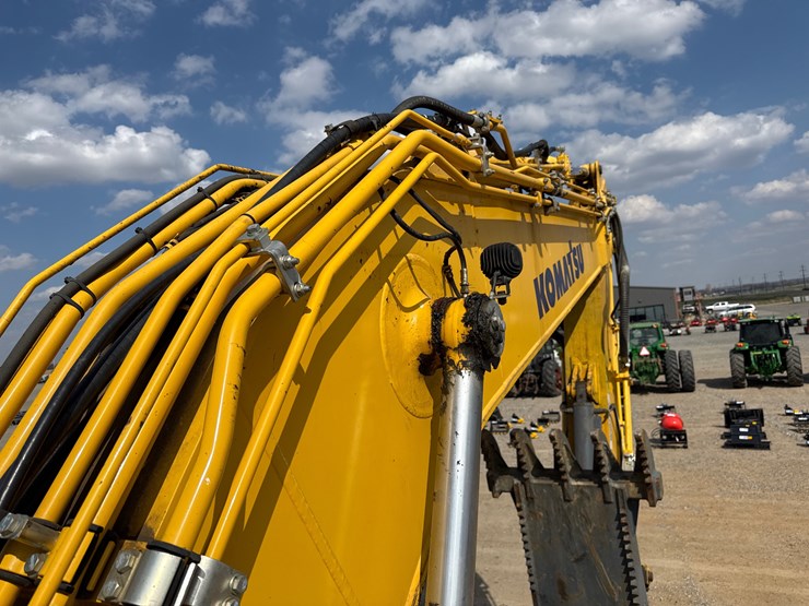 2023-komatsu-pc210-image-39