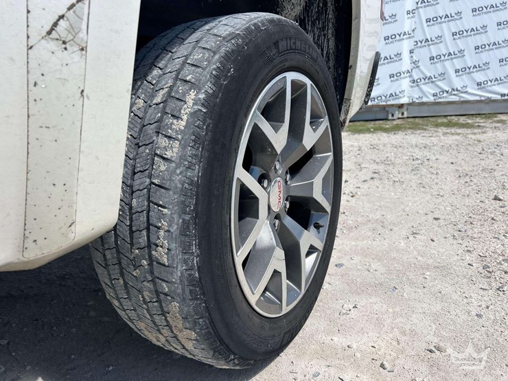 2012-gmc-sierra-1500-image-25