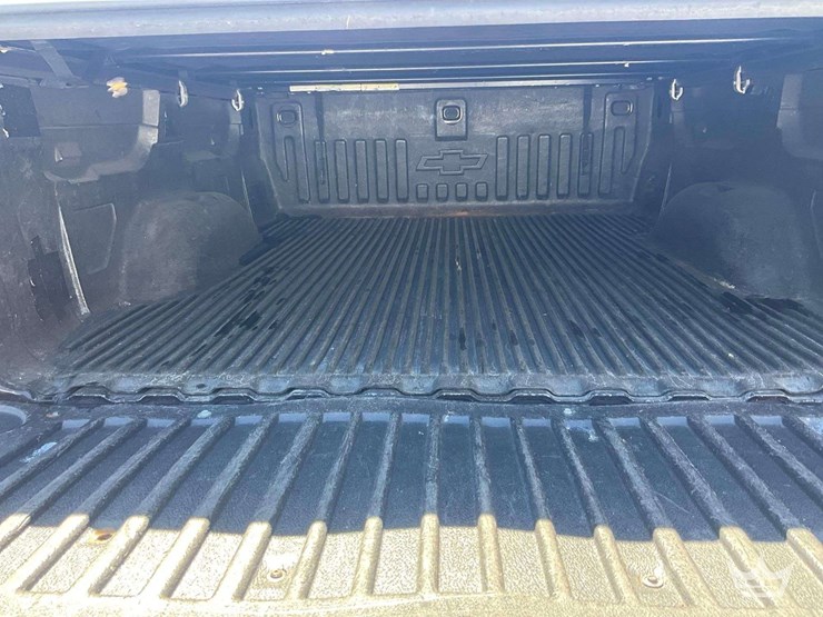 2016-chevrolet-silverado-1500-image-32