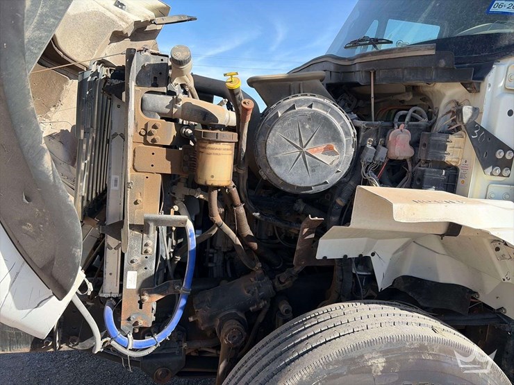 2013-international-workstar-7500-image-23