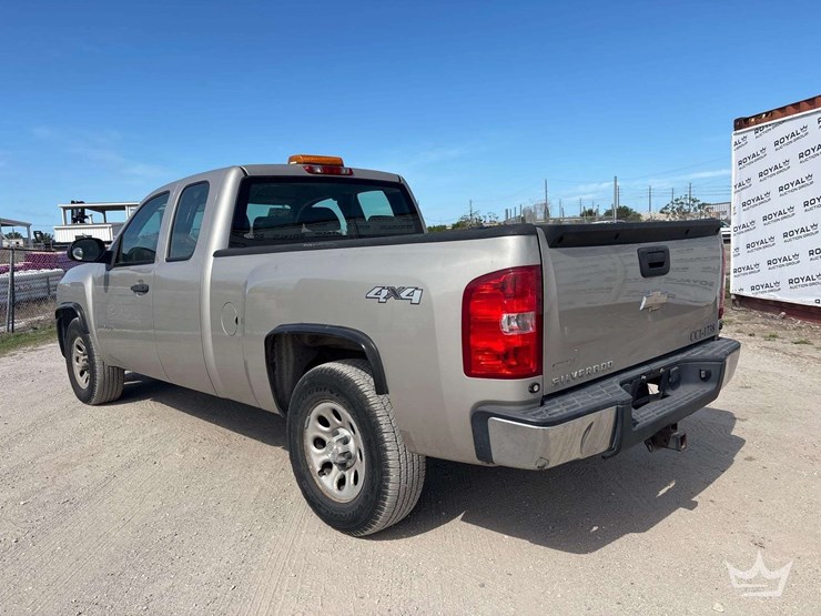 2009-chevrolet-silverado-1500-image-4
