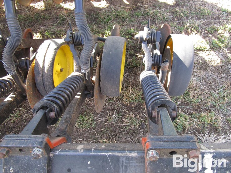 john-deere-750-image-14