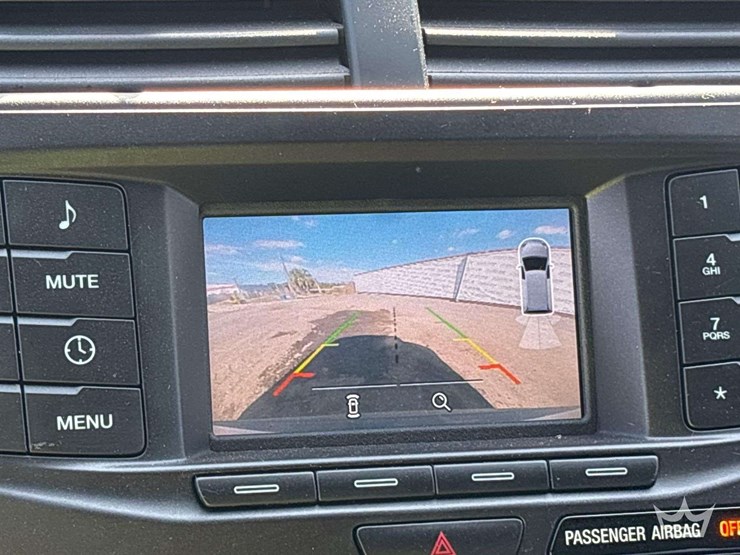 2018-ford-explorer-image-13