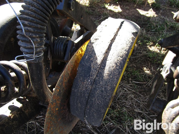 john-deere-750-image-17