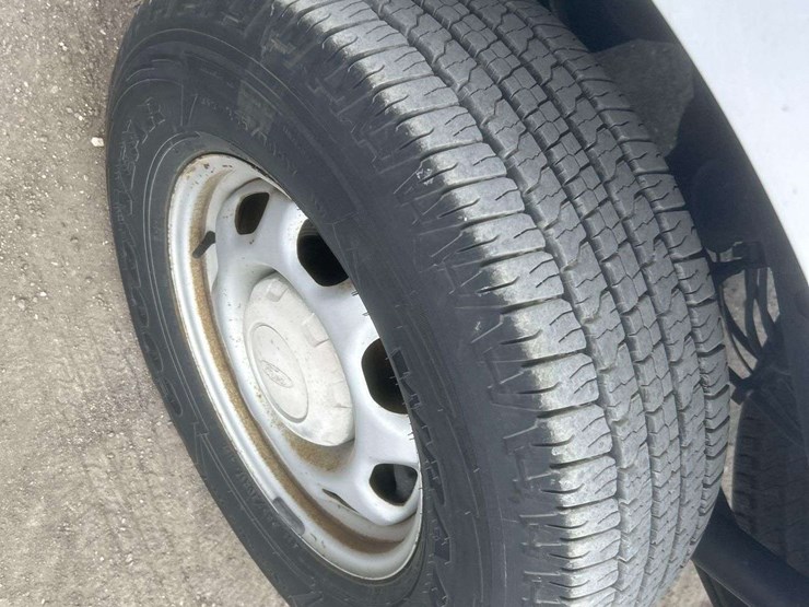 2017-ford-f150-image-23