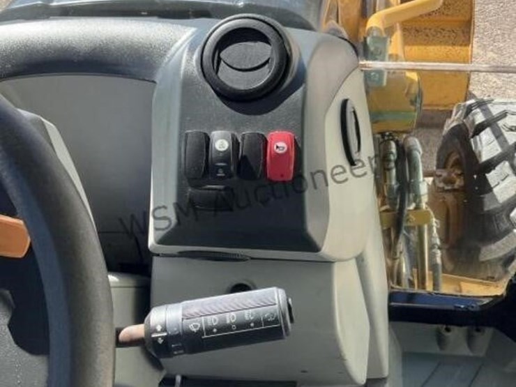 caterpillar-420e-image-20