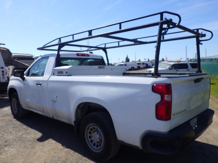 2022-chevrolet-1500-image-4