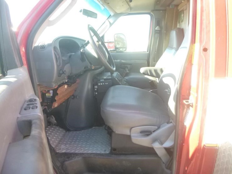 2003-ford-f450-image-10