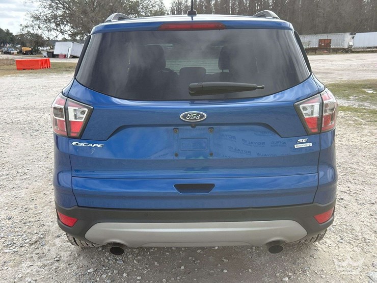 2017-ford-escape-image-28