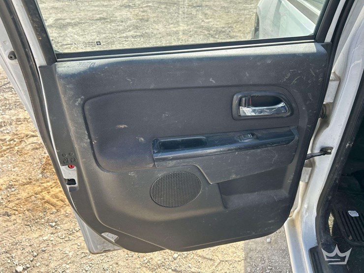 2012-chevrolet-colorado-image-19