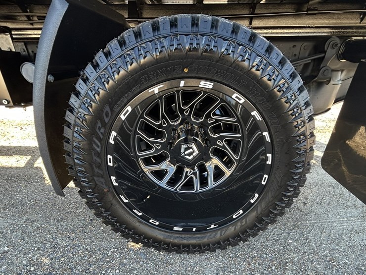 2014-dodge-ram-3500-image-15