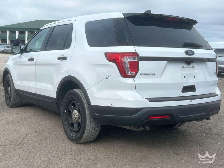 2018-ford-explorer-image-4