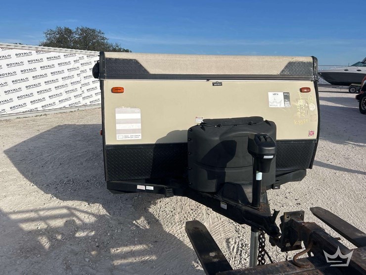 2017-forest-river-rockwood-hw275-s/a-pop-up-camper-trailer-image-18