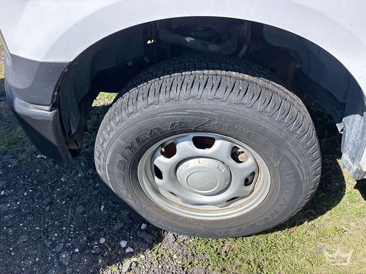 2017-ford-f150-image-13