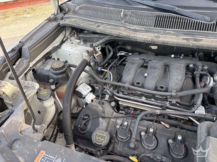 2018-ford-explorer-image-9