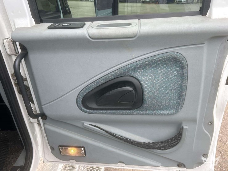 2006-international-durastar-4400-image-58