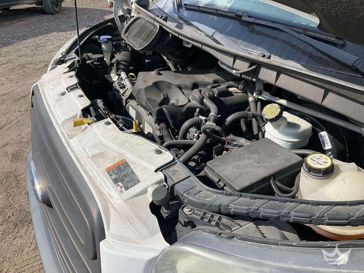 2015-ford-transit-image-9