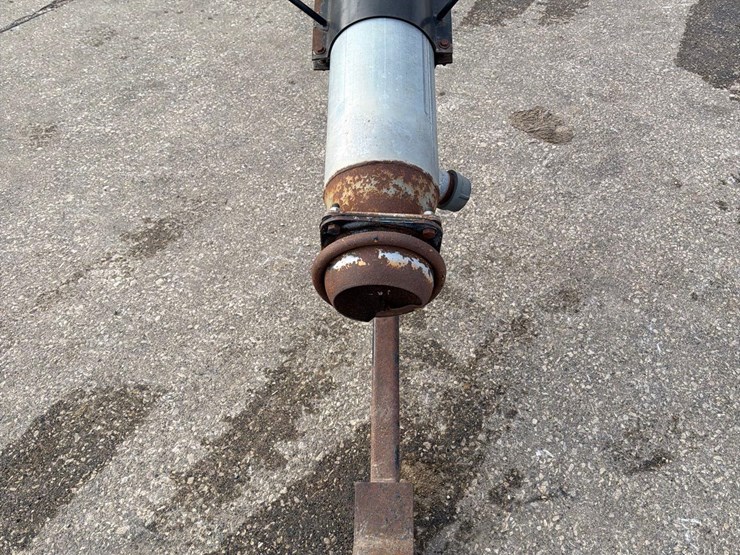 8”-x-35ft-manure-unload-stand-image-3