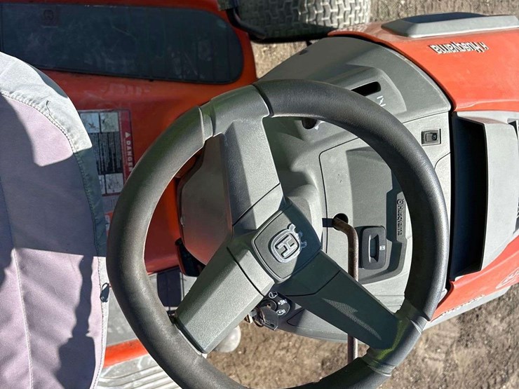 2012-husqvarna-yth21k46-46in.-riding-lawn-mowers-image-14