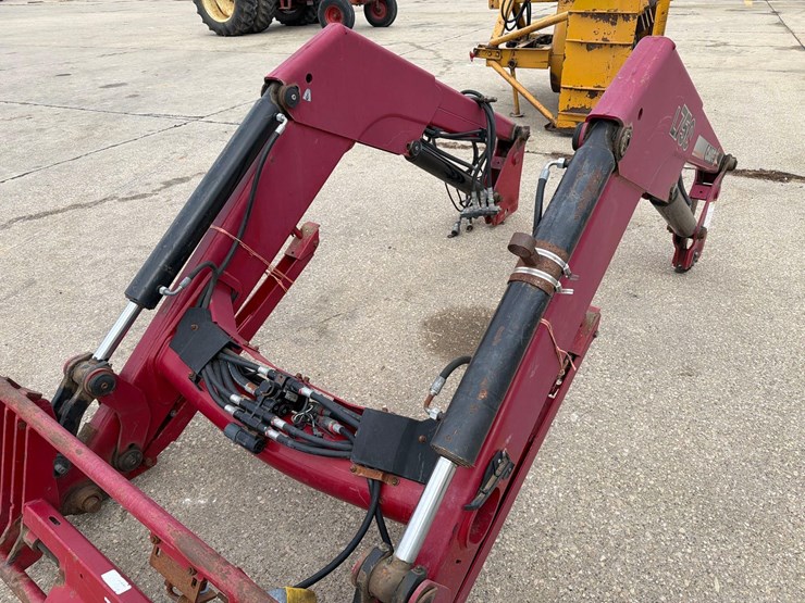 case-ih-l750-image-15