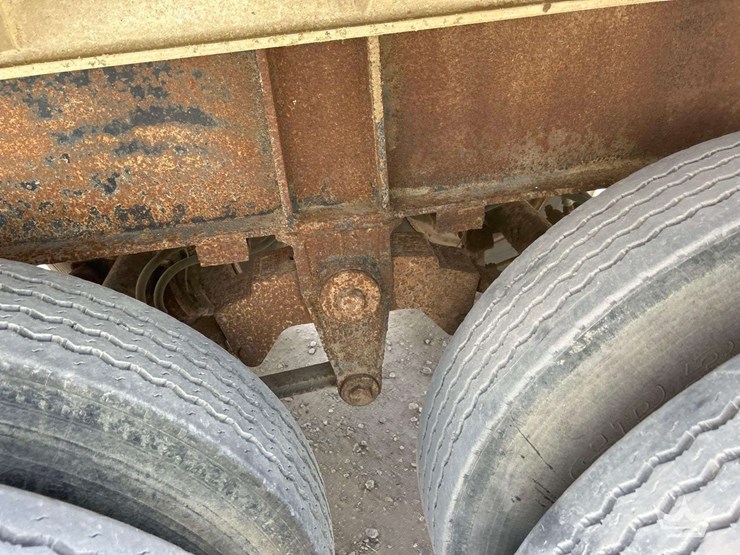 2006-axle-dump-trailer-image-14