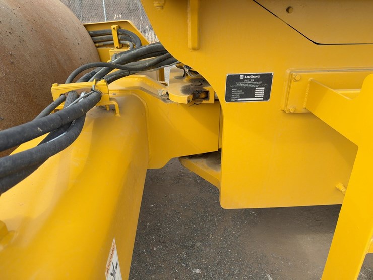 2012-liugong-612h-image-10