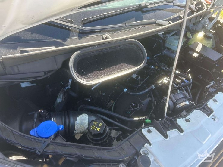 2016-ford-transit-image-8