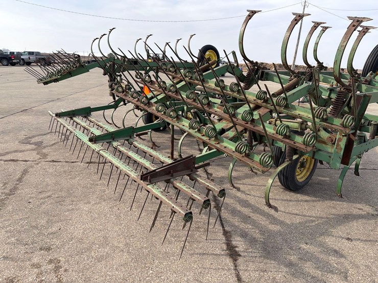 john-deere-1010-image-14