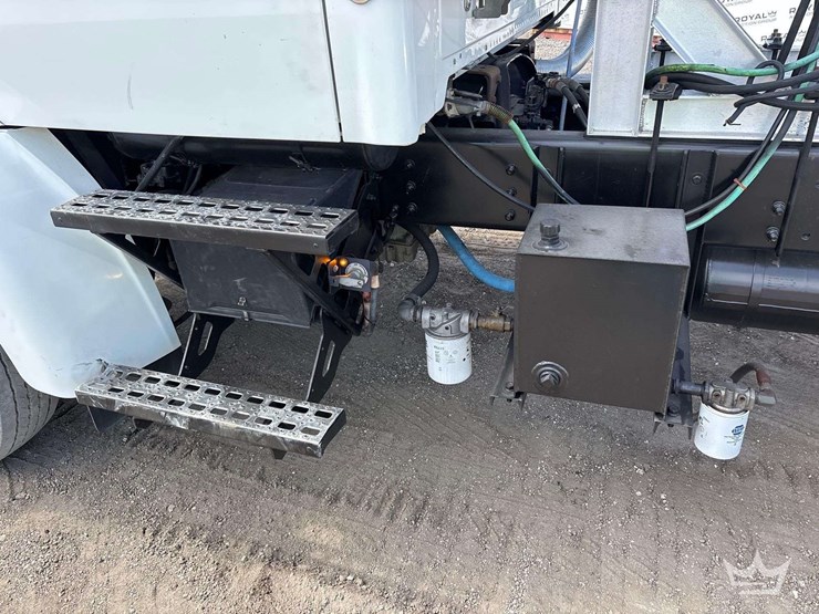 2003-sterling-l7500-image-12