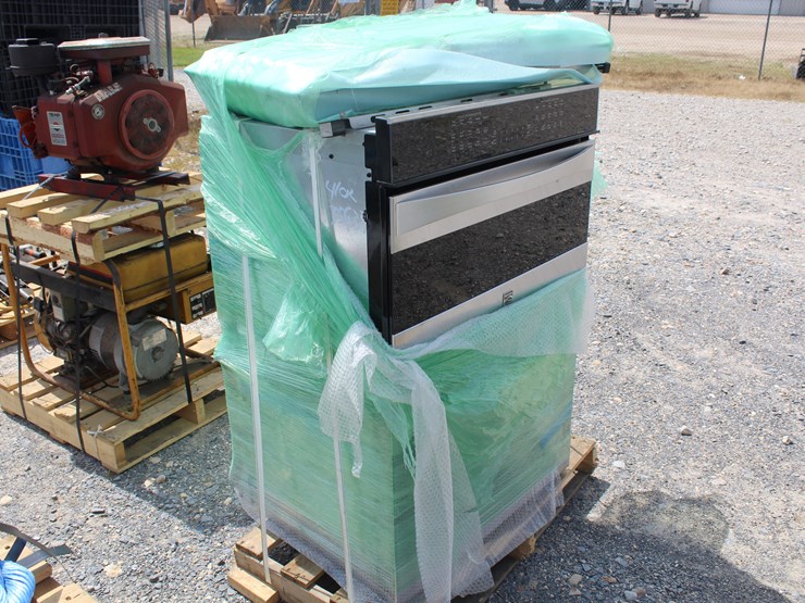 #8007-•-kenmore-elite-double-microwave/-conversion-oven-and-stovetop-image-3