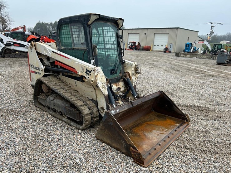 2016-bobcat-t550-image-6