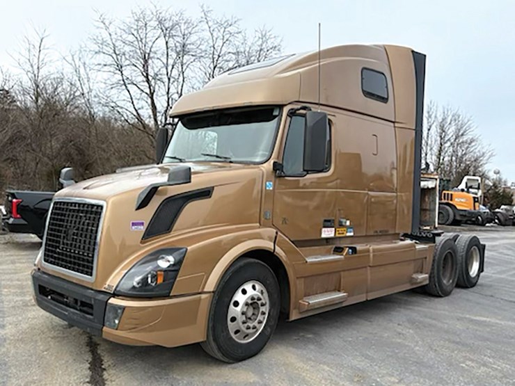 2018-volvo-vnl-670-image-1