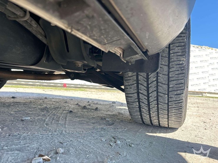 2019-ford-explorer-image-19