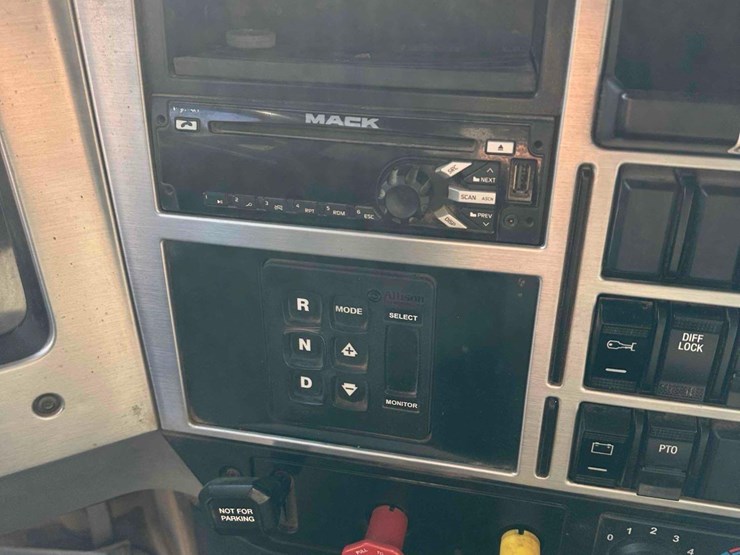 2019-galbreath-rolloff-image-9