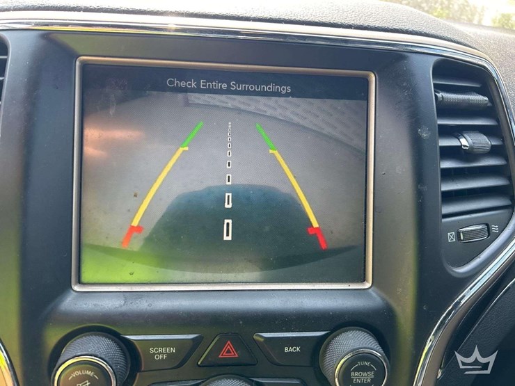 2016-jeep-grand-cherokee-image-15