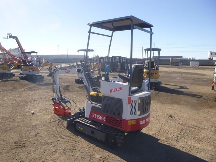 bttl-et15h-6-hydraulic-excavator-image-4