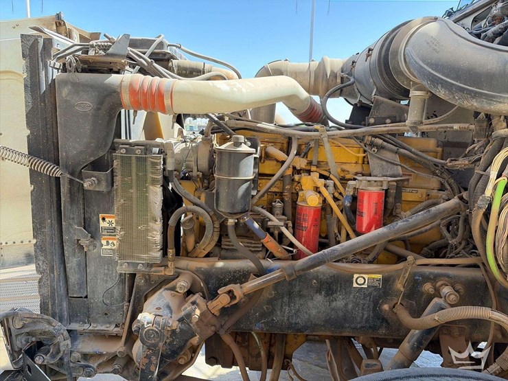 2001-peterbilt-378-image-18
