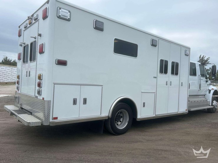 2006-international-durastar-4400-image-3