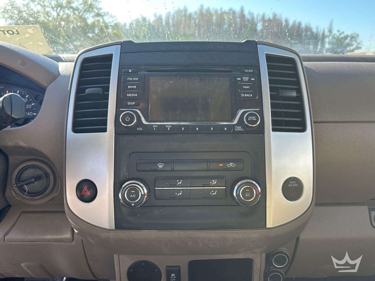 2015-nissan-frontier-image-18