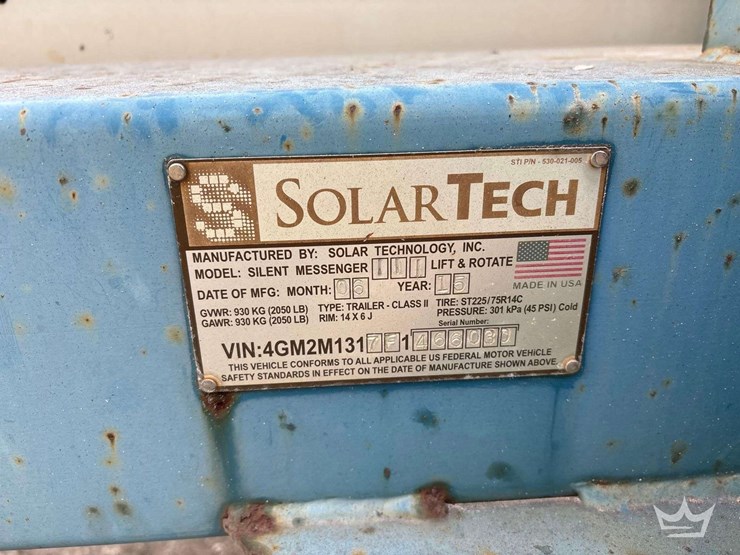 2015-solartech-silent-messenger-towable-solar-message-board-image-12