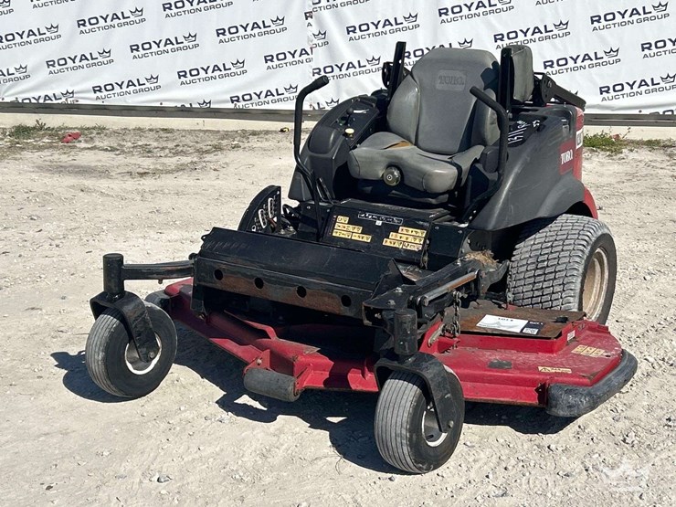 2020-toro-groundsmaster-7200-image-1
