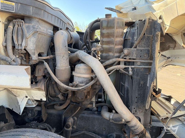 2013-international-workstar-7500-image-24