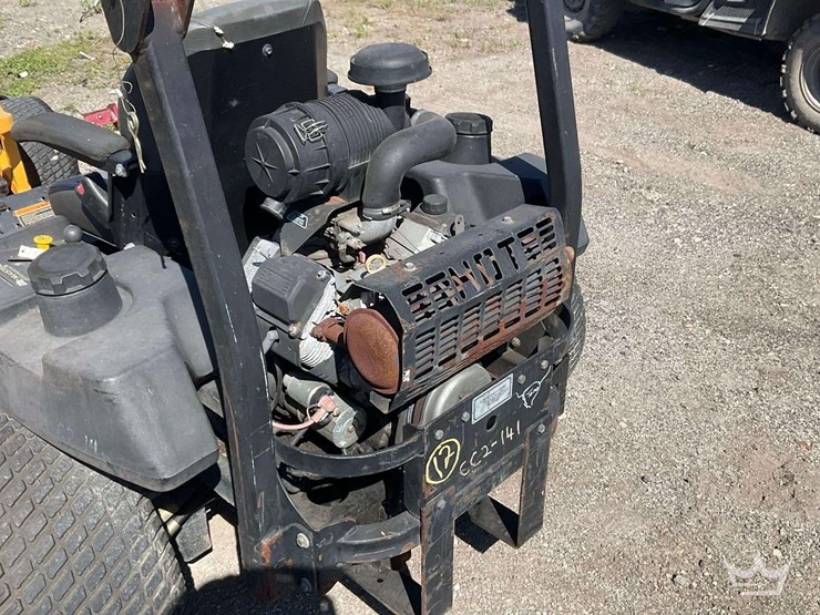 toro-z-master-z-turn-commercial-motor-image-7