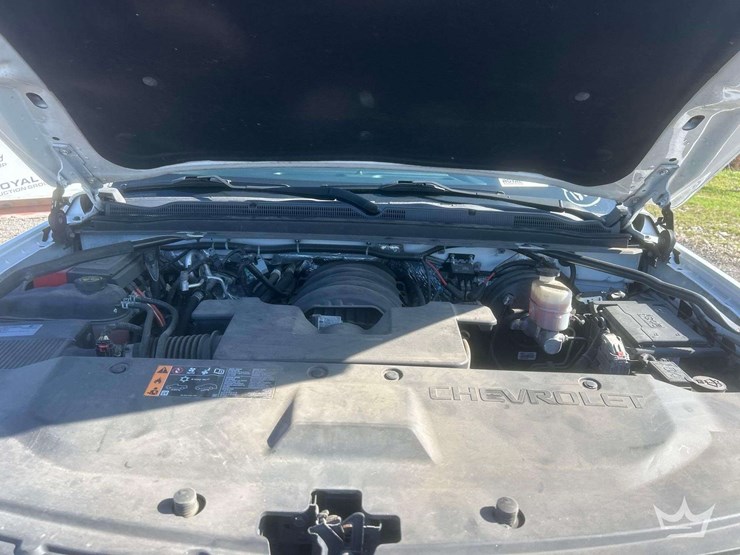 2018-chevrolet-tahoe-image-14