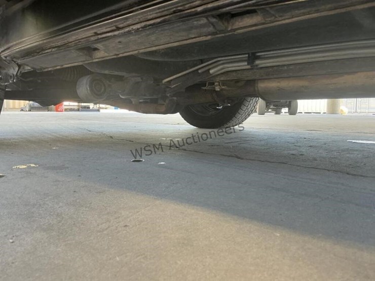 2014-ford-explorer-image-27