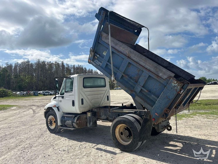 2007-international-durastar-4300-image-4