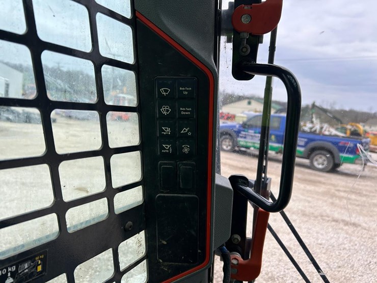 2023-bobcat-t66-image-21