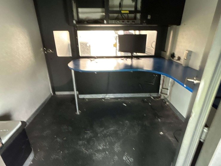 2012-ford-e450-image-21