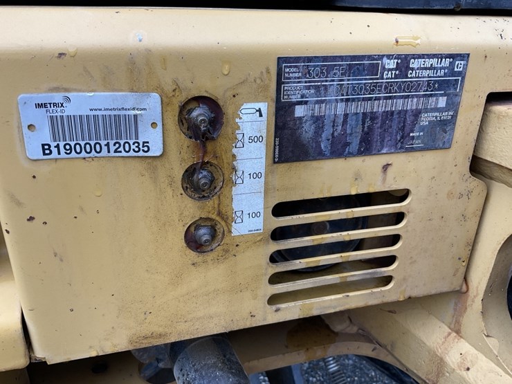 caterpillar-303-image-11